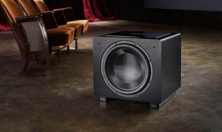 REL HT 1508 Predator in a cinema room