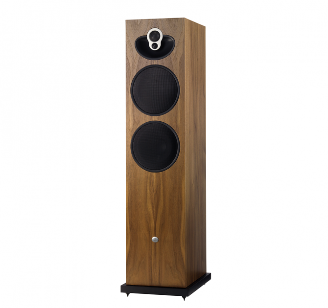 Linn Majik 140 Loud Speaker in walnut.