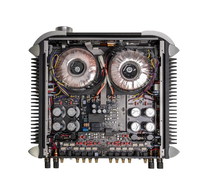 MOON 641 Integrated Amplifier view of the inside