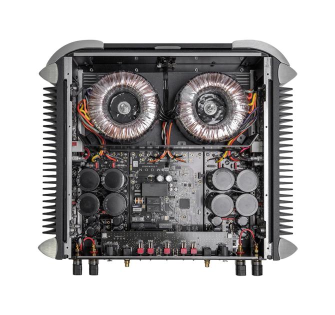 MOON 761 Power Amplifier inside view