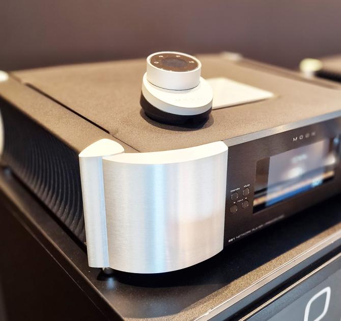 MOON 891 Network Player/Preamplifier