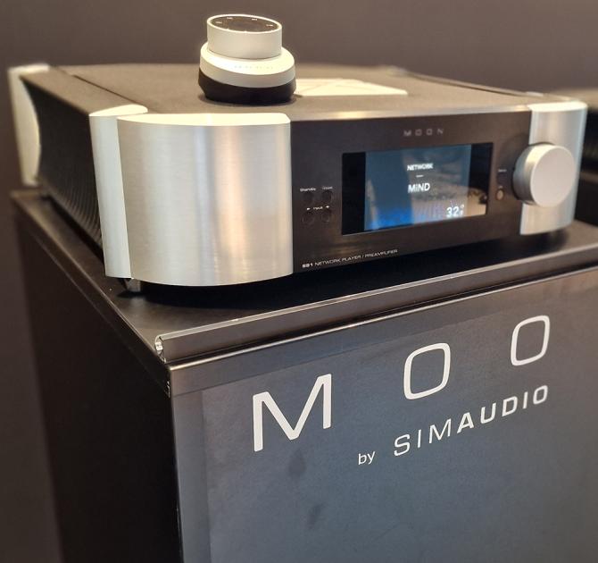 MOON 891 Network Player/Preamplifier