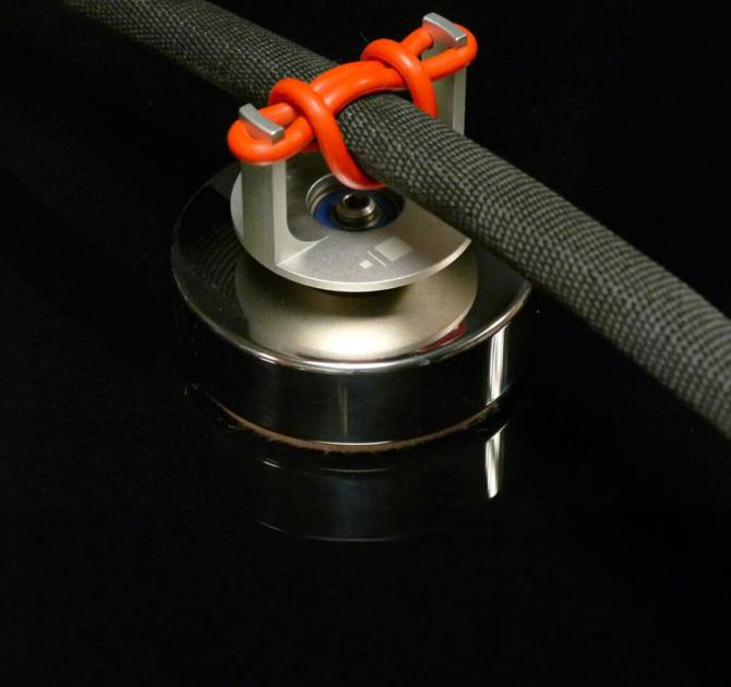Vertere Reference Cable Elevator