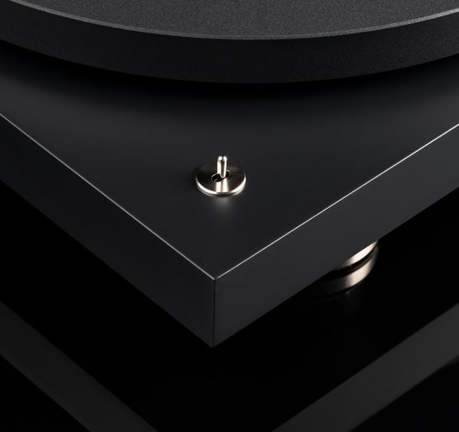 Project Debut PRO Turntable
