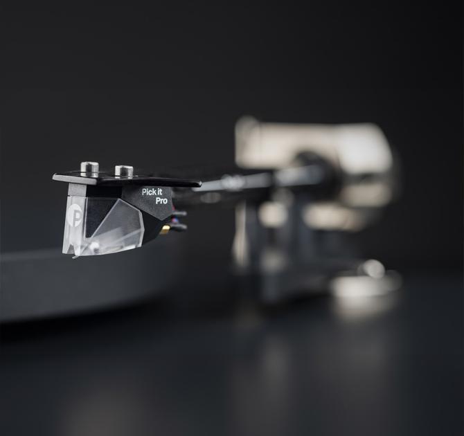 Project Debut PRO Turntable