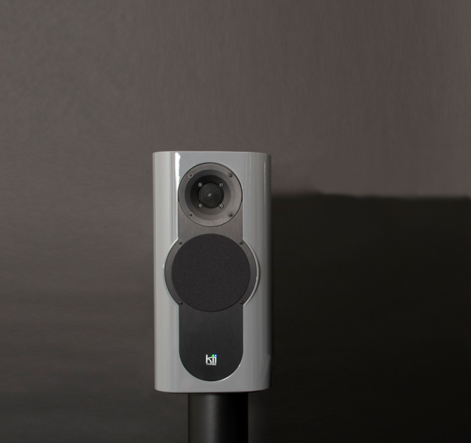 A single Kii Three Loudspeaker in Nardo Grey