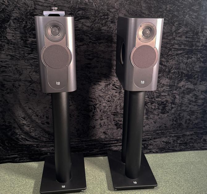 Kii Three System in black
