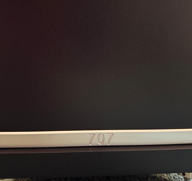 Ex-Demo Kudos Titan 707 - Oak