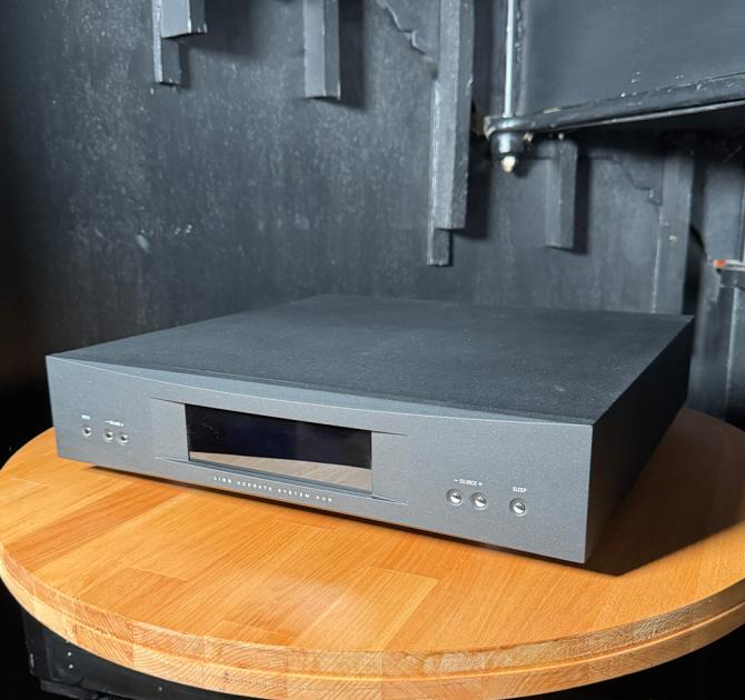 Linn Akurate System Hub - Black