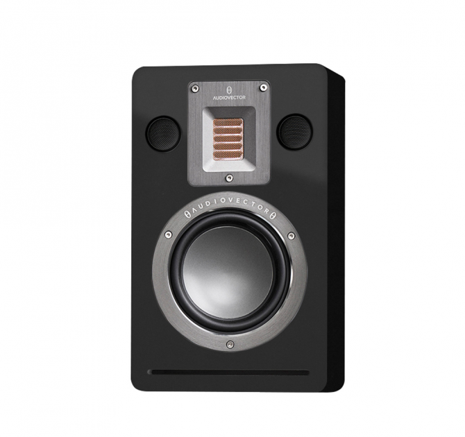 Audiovector QR Wall in piano black