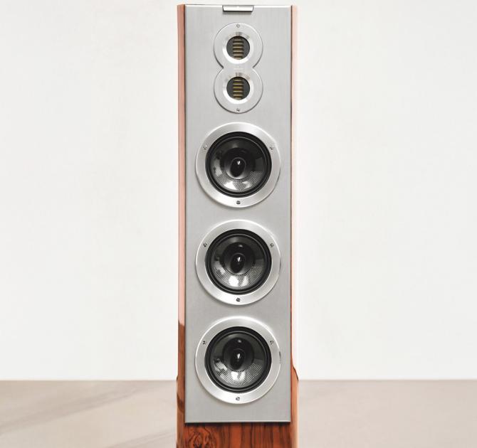 Audiovector R10 Arreté Loudspeaker viewed front on - just the top section