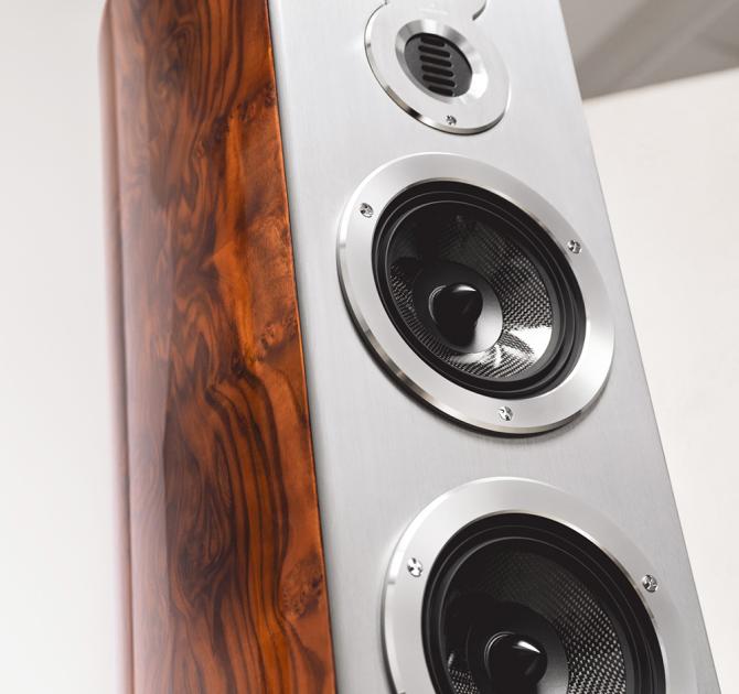 Audiovector R10 Arreté Loudspeaker - view looking up a the front and side of the speaker