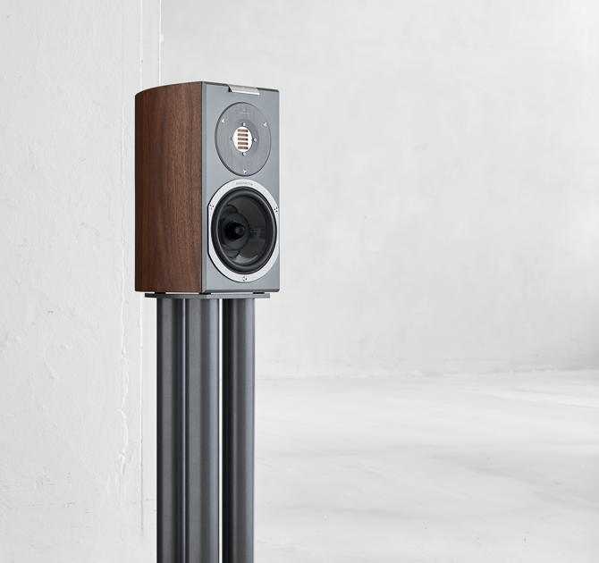 Audiovector R1 Arreté 