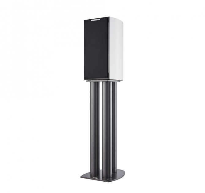 Audiovector R1 Arreté in white silk with grille