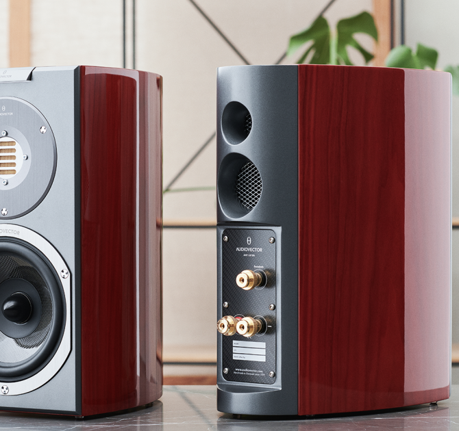 Audiovector R1 Arreté 