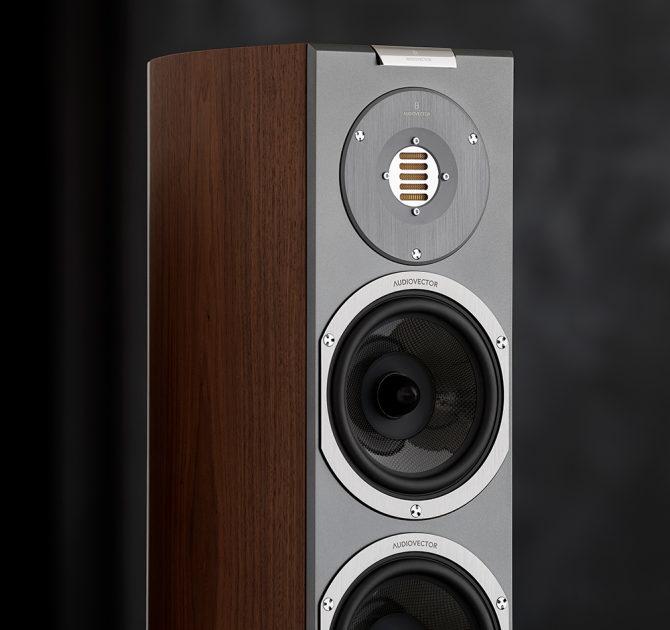 Audiovector R3 Arreté close-up