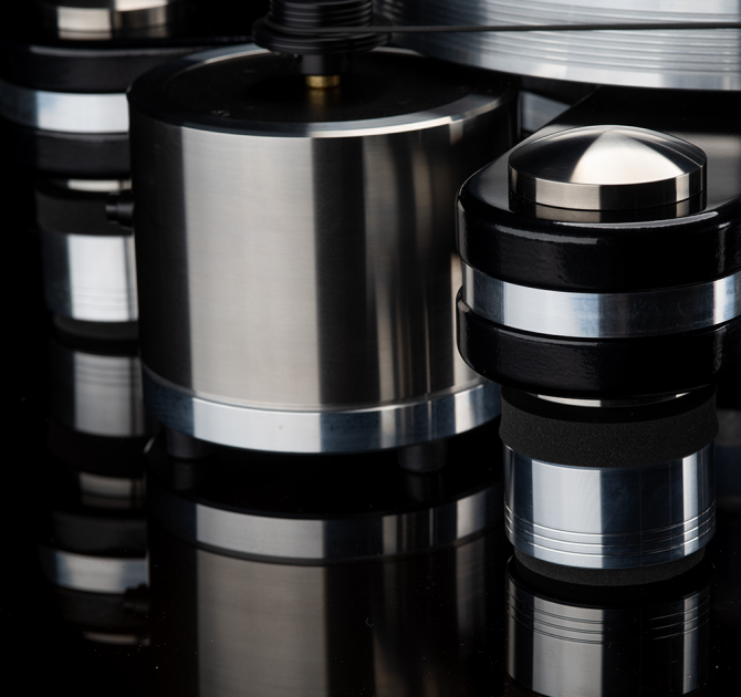 VPI Signature 21 Turntable.  Close-up of the motor.