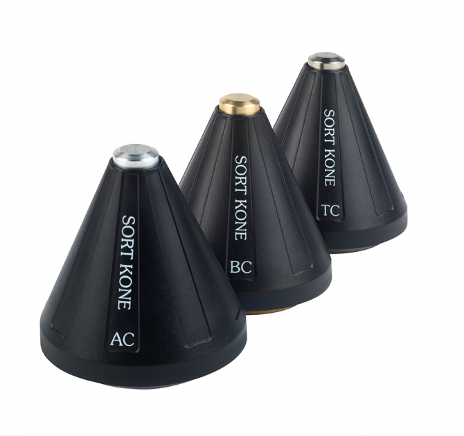 Three Nordost Sort Kones lined up one behind the other on a diagonal