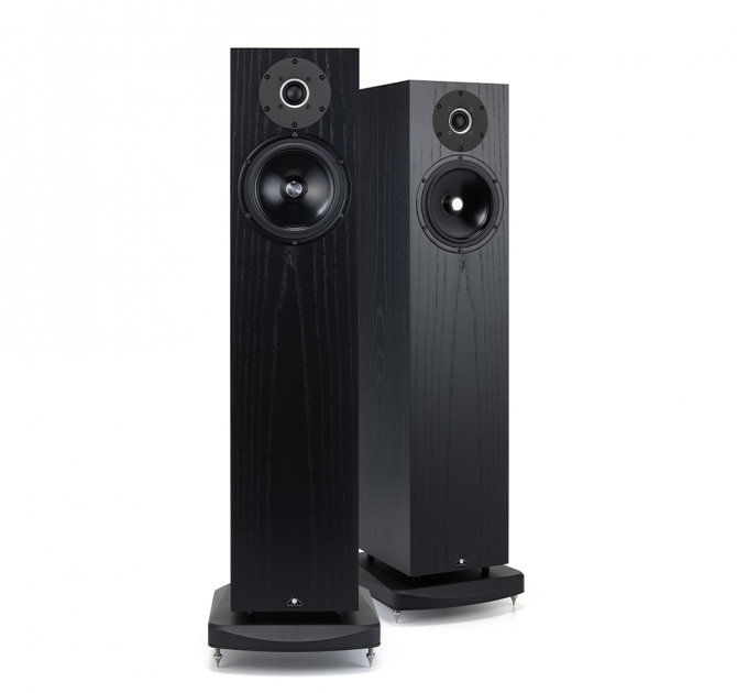 Kudos Super 20A in black oak