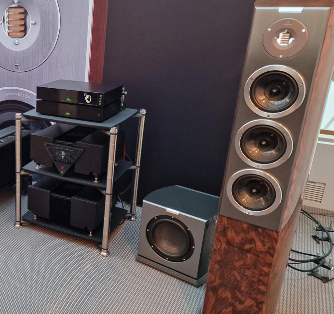 Audiovector R Sub beside an Audiovector R8 Arrete speaker