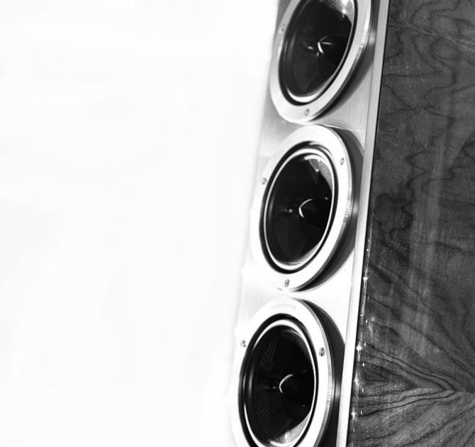 Audiovector R8 Arreté Loudspeaker at ripcaster