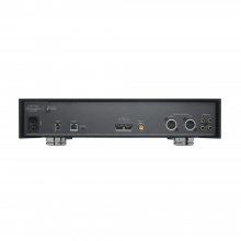 Linn Akurate DS rear view.