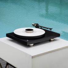 Project Debut PRO Turntable