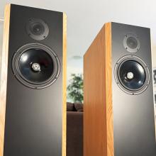 Ex-Demo Kudos Titan 707 - Oak