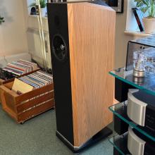 Ex-Demo Kudos Titan 707 - Oak