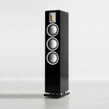 Audiovector QR5 in black