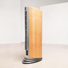 Audiovector R10 Arreté Loudspeaker viewed from the side