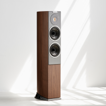 Audiovector R3 Arreté in Italian Walnut